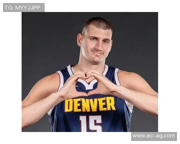 联盟仅有弗拉格与约基奇两人领跑队内得分篮板助攻抢断四项统计